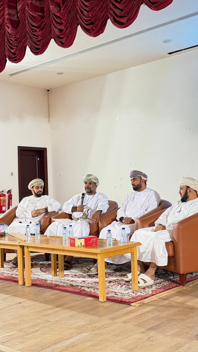 SPF_Oman's tweet photo. شاركت دائرة الحماية الاجتماعية بمحافظة شمال الشرقية في ندوة الحياة الزوجية وحقوق الأطفال، التي نظمها مكتب والي القابل، عبر ورقة عمل تناولت منفعة الطفولة ومنفعة الأيتام والأرامل.

#صندوق_الحماية_الاجتماعية https://t.co/yBAf0JaLTZ