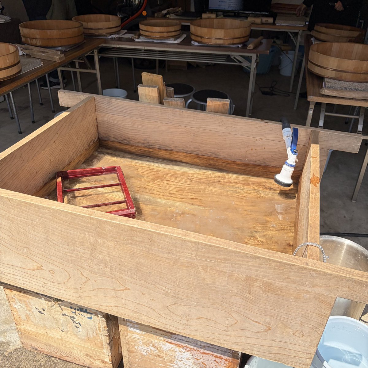 tmo2hiro's tweet photo. 自身で漉いた和紙でサイアノプリント
とても良い体験でした

今回学んだ事を取り込んで色々工夫したいと思ってます！
またサイアノプリントワークショップやろうかな😏 https://t.co/xkrrn0uHoA