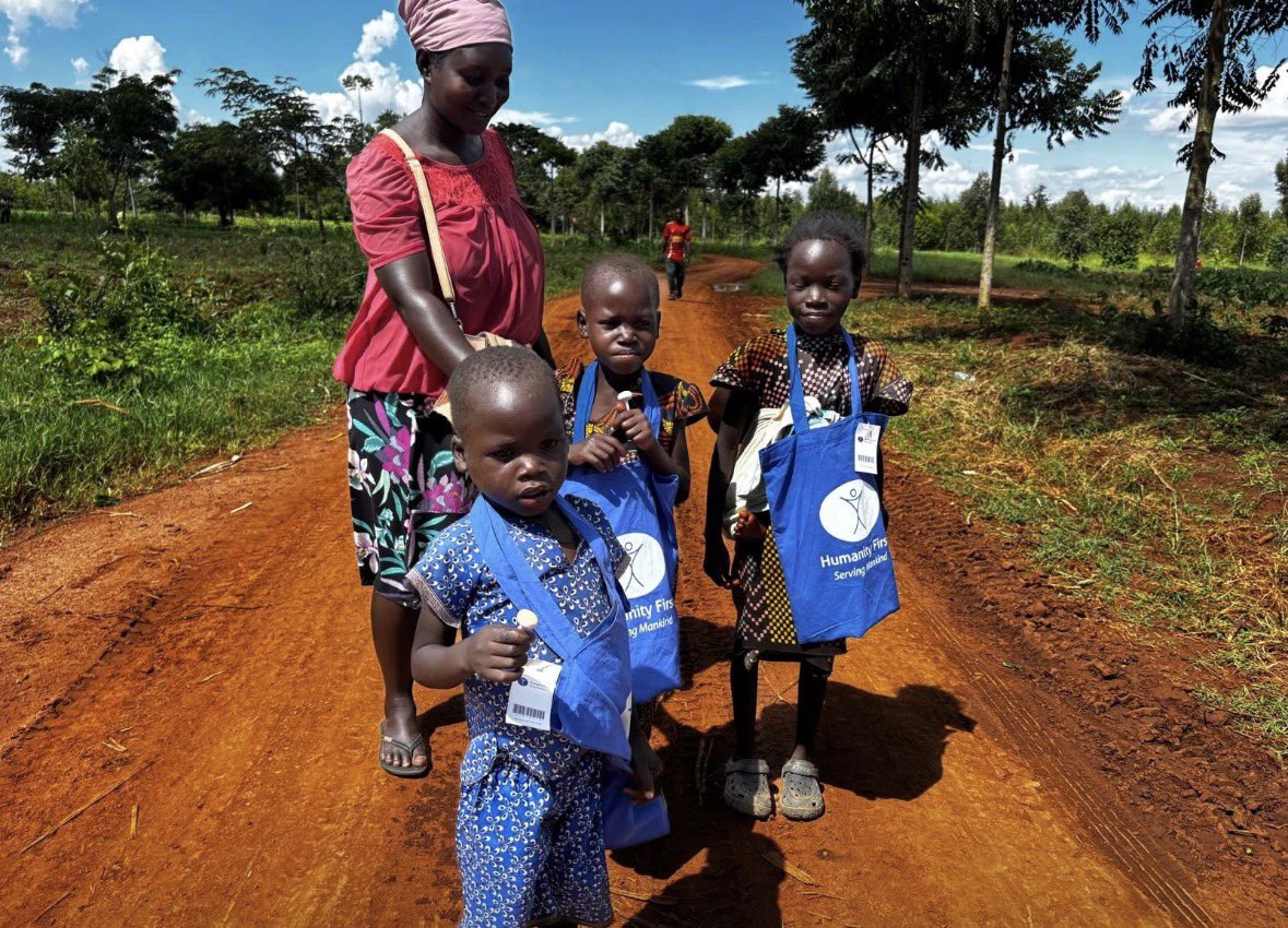 HFI1995's tweet image. HF is supporting rural #children with bags, stationary, uniforms and other resources to enable them to prosper at #school