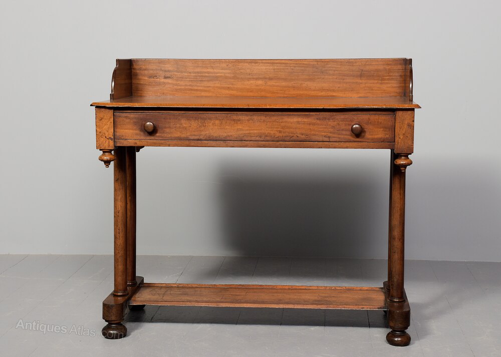 antiques_atlas's tweet image. For SALE on ✨Antiques Atlas  ✨we have this
William IV mahogany dressing table / side table
antiques-atlas.com/antique/willia… 
From  ✨Georgian Antiques ✨  @GeorgianAntique
#antique #antiques #antiquefurniture #sidetable #antiquetable #antiquesidetable