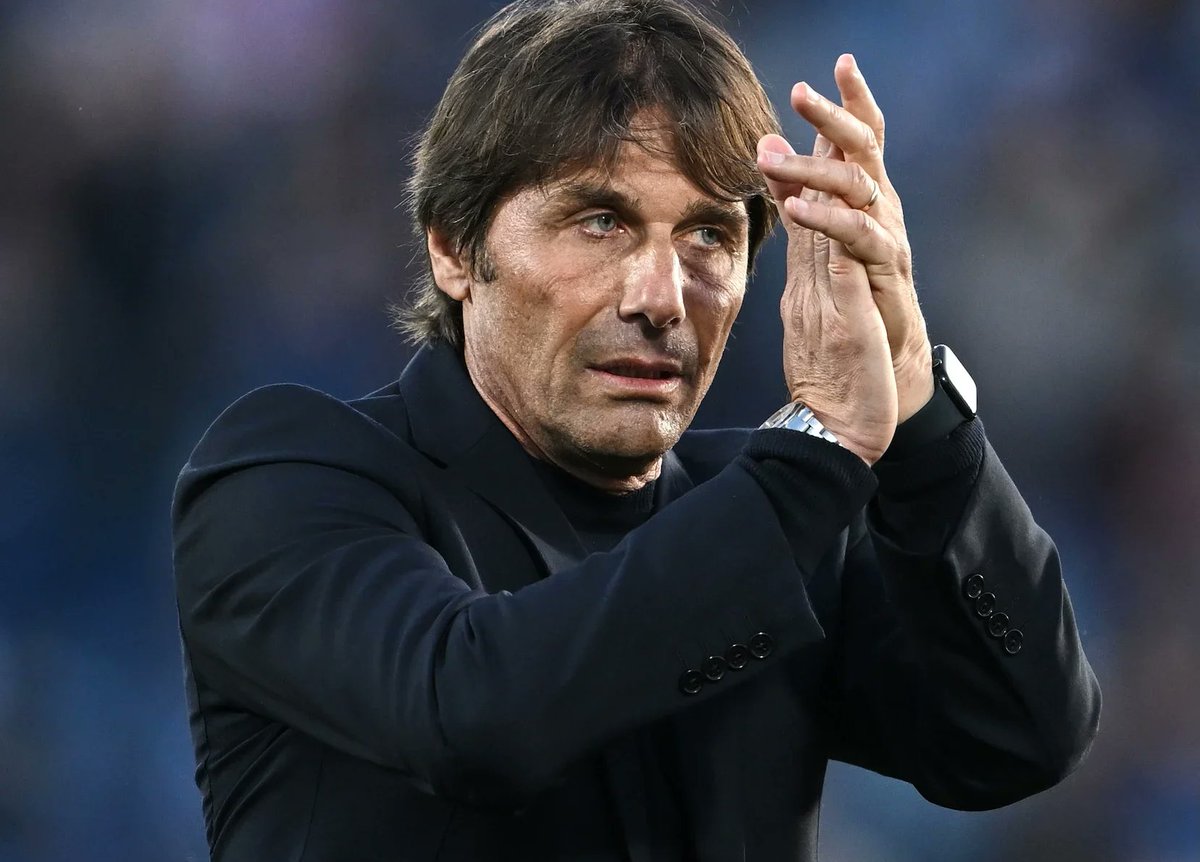 napolista's tweet image. #Conte-#Napoli, la continuità è l’ipotesi più gettonata: il tecnico ha comunque un altro anno di contratto

Repubblica: "L’unica chiamata in grado tentare Conte potrebbe essere quella dell'Italia. Se dovesse restare in corsa #Malagò, quello del salentino sarebbe il nome più