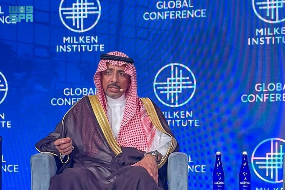 SPAeconomic's tweet photo. وزير الصناعة والثروة المعدنية يؤكد أهمية التكامل عبر سلاسل القيمة لتعزيز جاذبية الاستثمار في المعادن الحرجة.
https://t.co/4ZFaNs92be
#واس https://t.co/bqATGrs26i