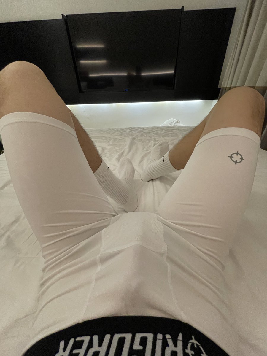 FightXd2210's tweet photo. #摔跤 #雄竞 #男斗 #性斗 #缠抱 #势均力敌 #高弹白袜 #色摔 #分输赢 https://t.co/0rOsnfsBrX