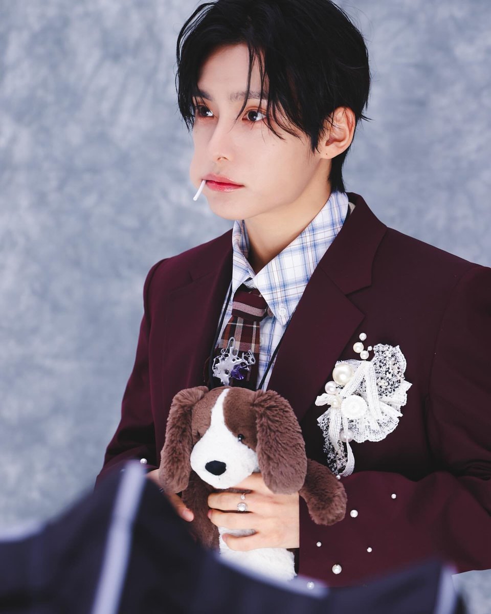 PJH_Updates's tweet photo. 🍭

#JUNHEE #준희 #박준희 #ジュンヒ https://t.co/gqE2hvQcZq
