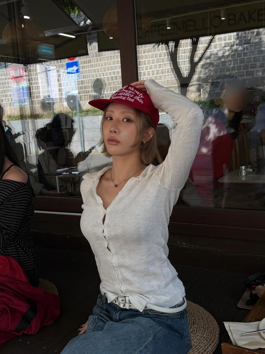 Kim Lip Post tweet media