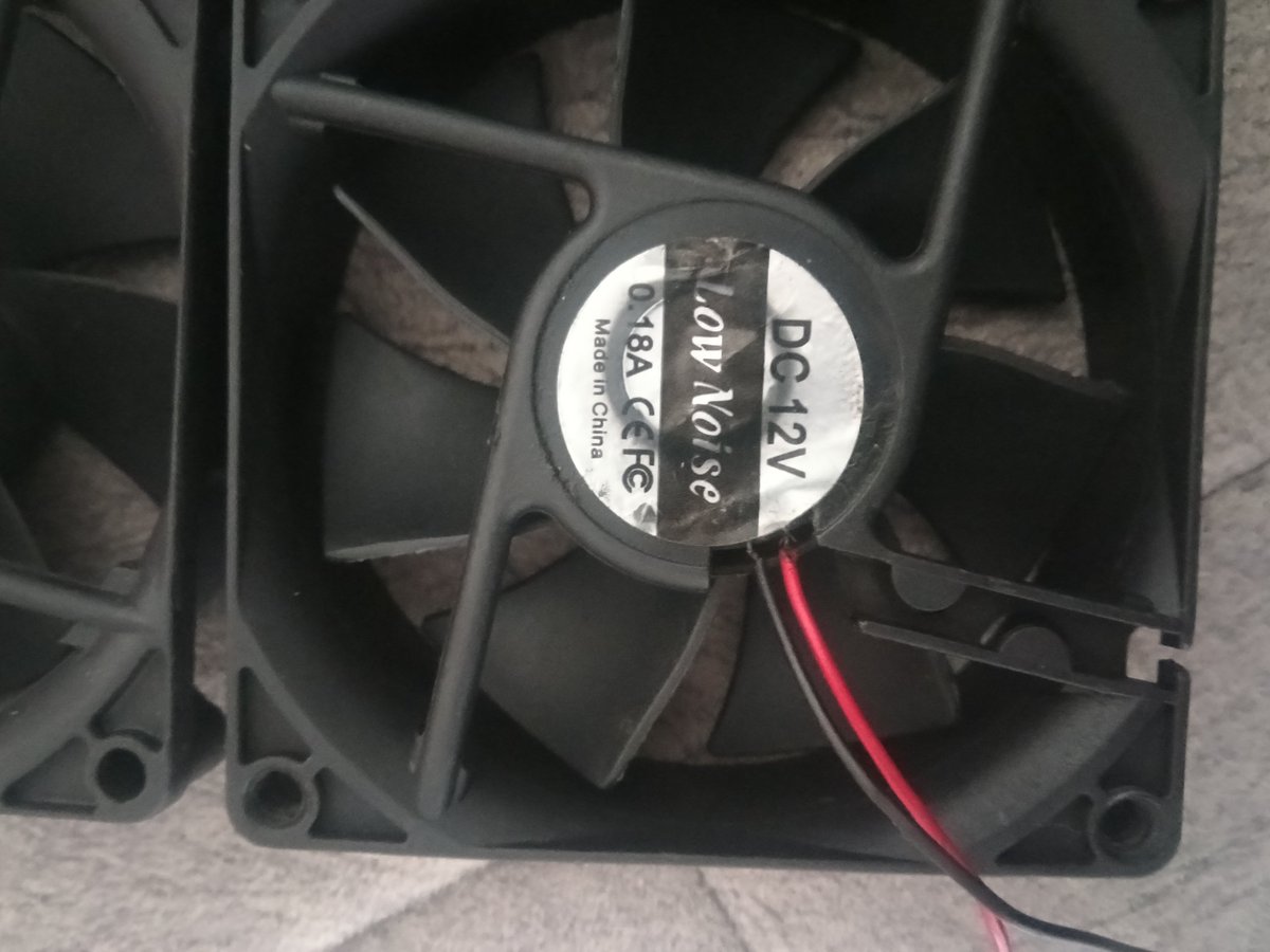varunDodiy75175's tweet image. @AmazonHelp Ordered a cooling fan motor, got a used item. Returned it, replacement is AGAIN used.

I have not used it at all, only checked.

Spoke to support twice, still no solution. 20+ days wasted.

Need refund. No replacement.

#Amazon #AmazonIndia
@amazonIN 
@amazon