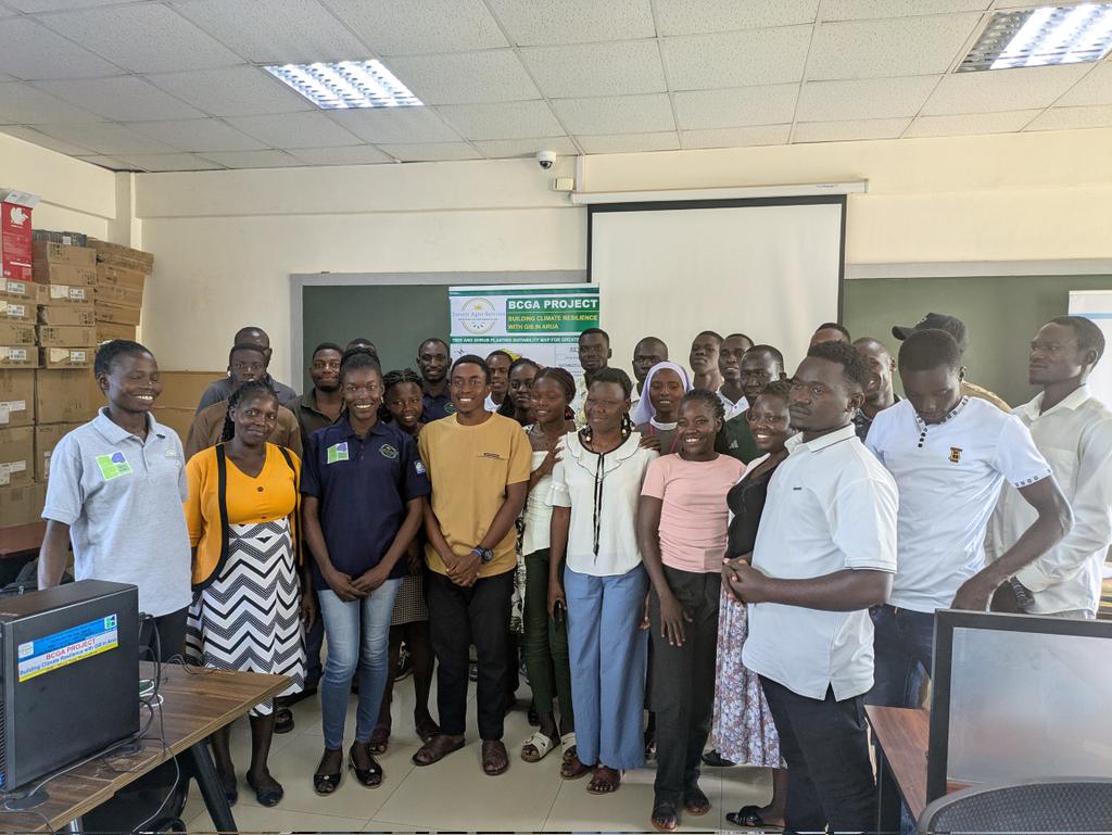tsevett7776's tweet image. Grateful to Muni University Agriculture &amp;amp; Environmental Science students for the strong turnout at our GIS training—advancing data-driven climate solutions.
Thanks to UNDP Rome Centre and @Youth4Climate. #ClimateAction #GIS