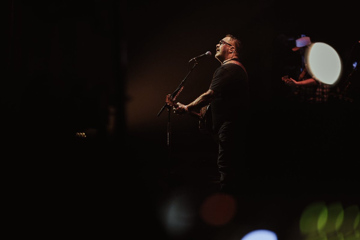 Aaron Lewis tweet media