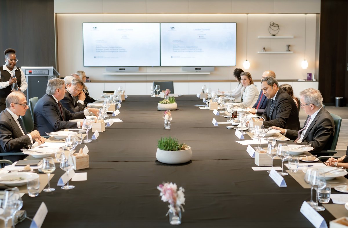 syedmahmood's tweet image. Redefining #global business | Capturing emerging opportunities

While #trade and #geopolitical shifts remain on the agenda, CEOs are rethinking #geoeconomic strategies, increasing #competitiveness and investing in #AI to build intelligent and resilient enterprises. #GSPLeadership