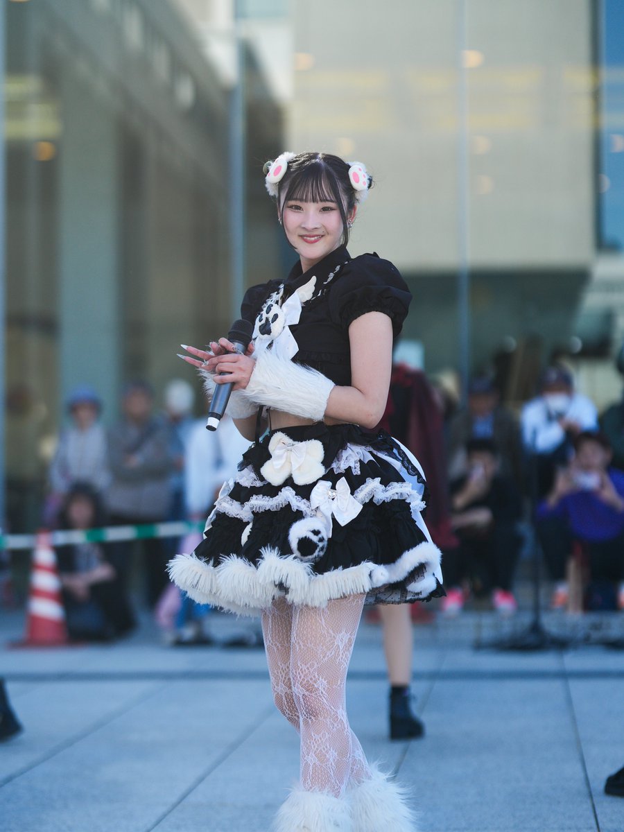 fhiro1012's tweet photo. フラワーフェスティバル最終日 
横から撮る形になってしまって、 
みんな撮れなかった...  

#福山あいどるくらぶ https://t.co/OHNpcD4H4o