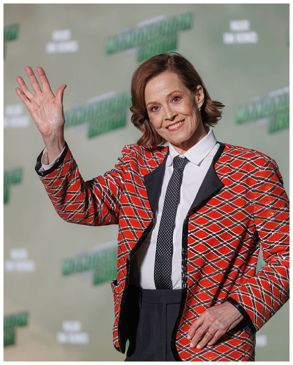 SWamovieaday's tweet photo. Sigourney Weaver at the 'The Mandalorian &amp; Grogu' Fan Celebration event in Berlin.  

Part. 2

#MayTheForceBeWithYou #SigourneyWeaver #Maythe4th #StarWars #Mandalorian https://t.co/kHOvlNDTMA