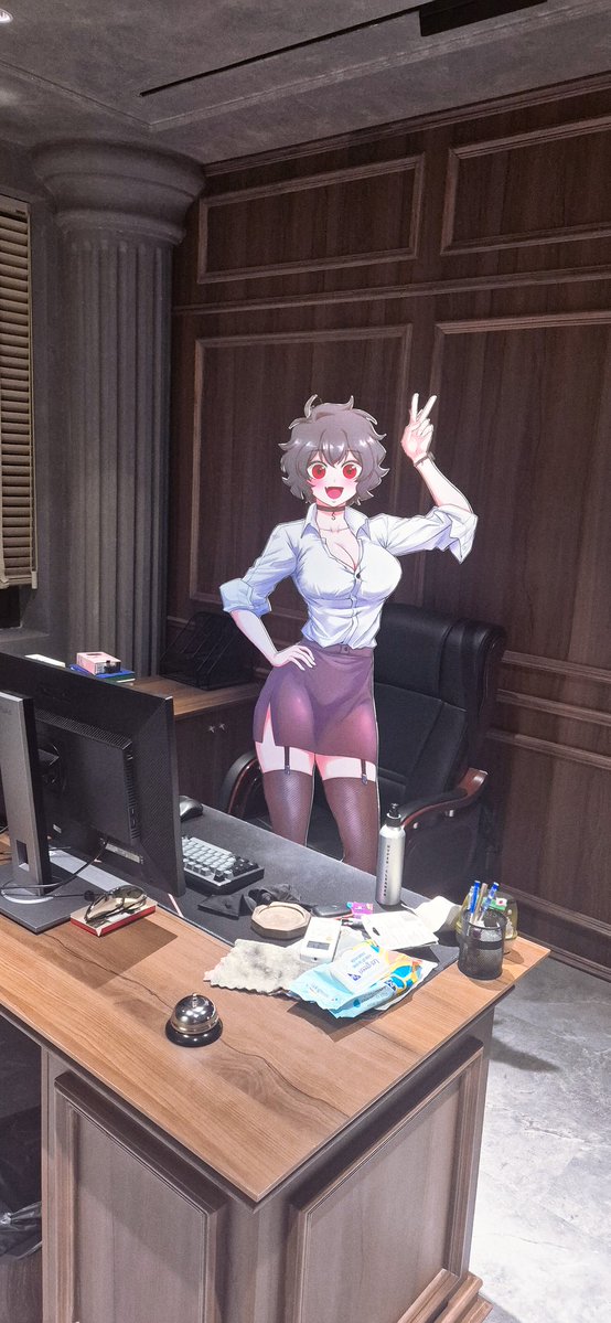 Senukin tweet media