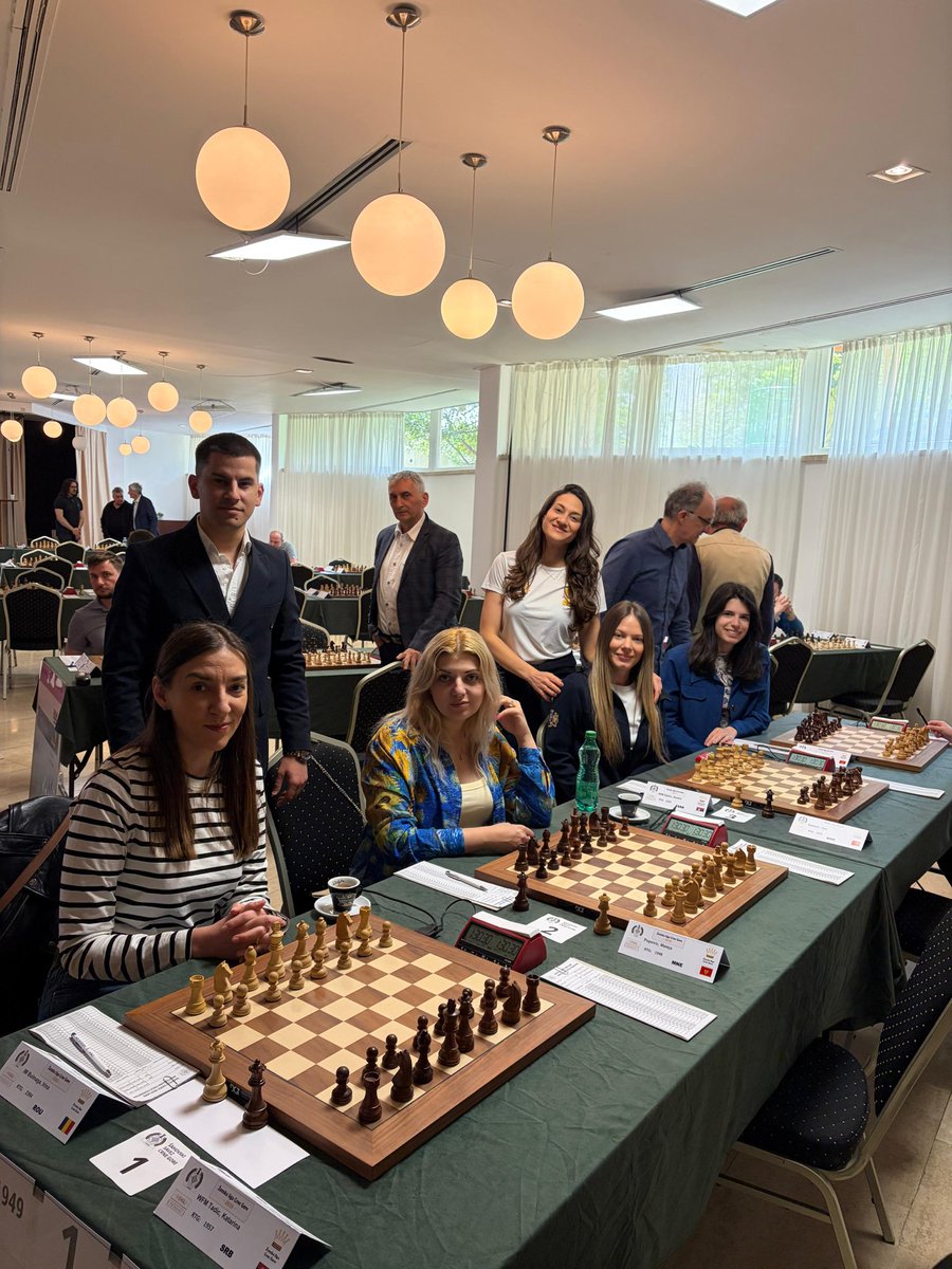 Outpost Chess tweet media