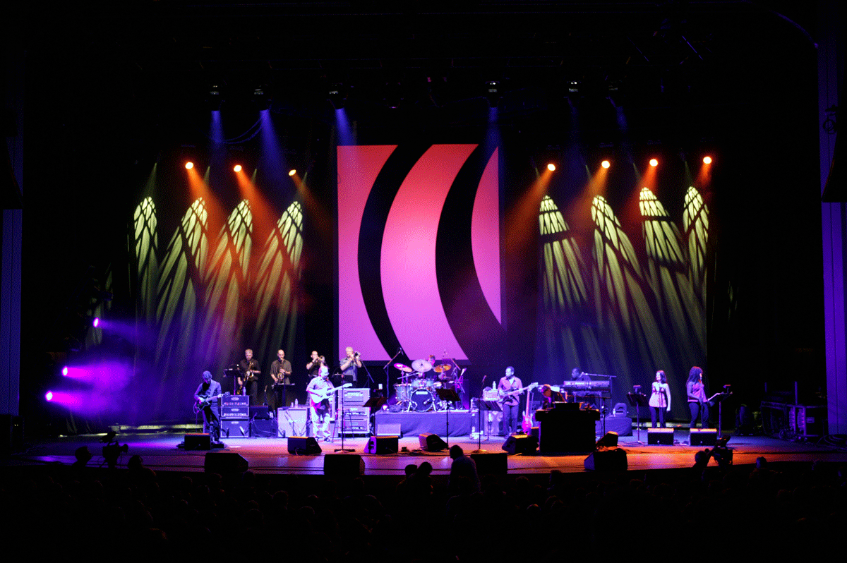 GooSystems's tweet photo. Goo Systems went on tour with Steely Dan and it showed.

Lighting designer Jon Pollak used Screen Goo on scrims + projection surfaces to boost visuals, even in tight stage space.

Mid-tour upgrade = better visuals + repairs.

Smart. #LiveProduction https://t.co/itE4oPxmD2