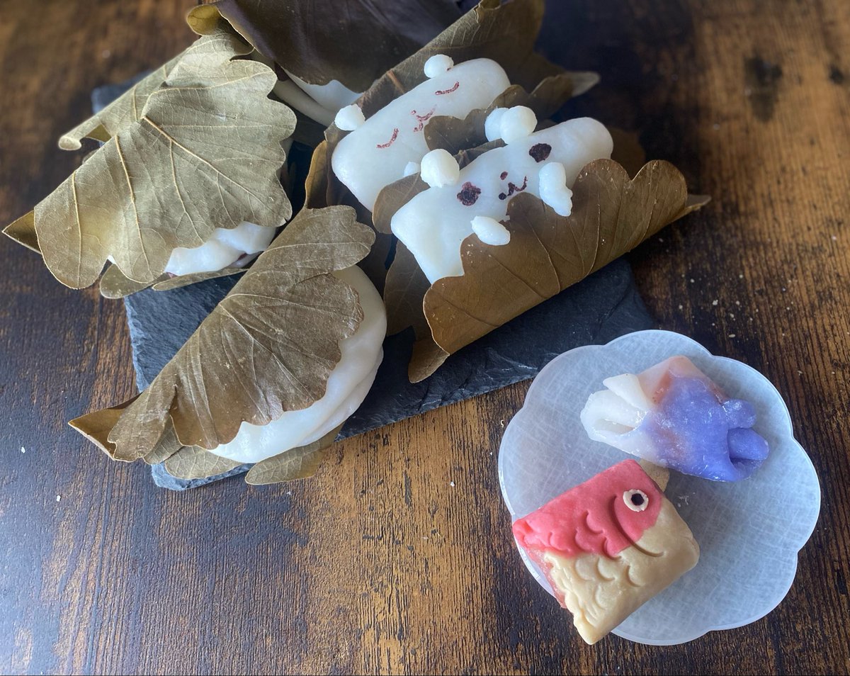 akaashisaniwa's tweet photo. 柏餅と米粉パンのサンドイッチも作ってピクニック🧺
#お菓子作り好きな人と繋がりたい  #お菓子作り  #料理好きな人とつながりたい 
#コッタ  #子どもの日 https://t.co/aLGwl6AHDs