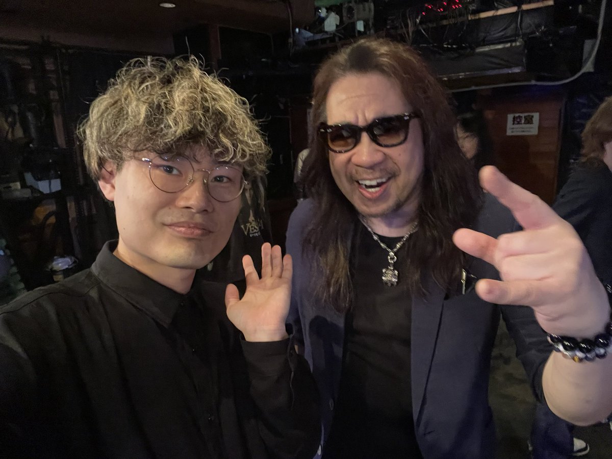 Mikito930's tweet photo. 今日のライブも最高だった。
isa oneめっちゃ良い。

そしてケリーサイモンさんに
@KellySIMONZ 
お会いできました！！

中学生くらいの時からYouTubeで見てたので大変恐縮です！！ https://t.co/CspyAkJ5ui