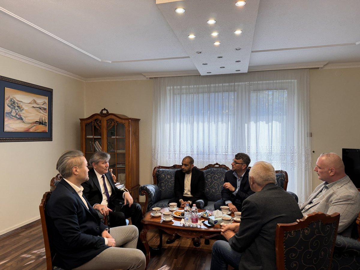 KazEmbassyBud's tweet photo. Kazakhstan boosts #exports to Europe 🇰🇿🇪🇺
Ambassador Saparbekuly met Hungarian companies to align with #EU standards and support #Kazakhstan exporters. https://t.co/GW50Y7prIX