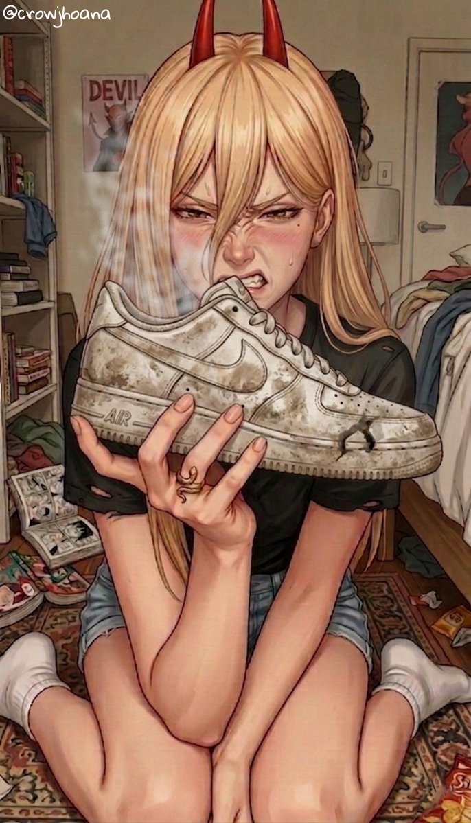 Do you really want to smell my stinky shoe that I've been wearing all day?🤪🤪🤪🤪