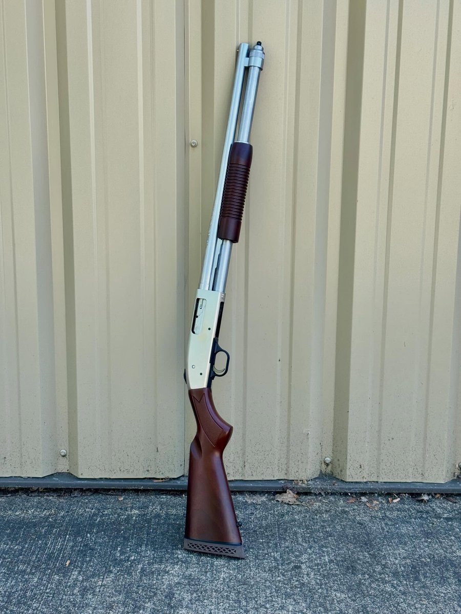 Mossberg tweet media