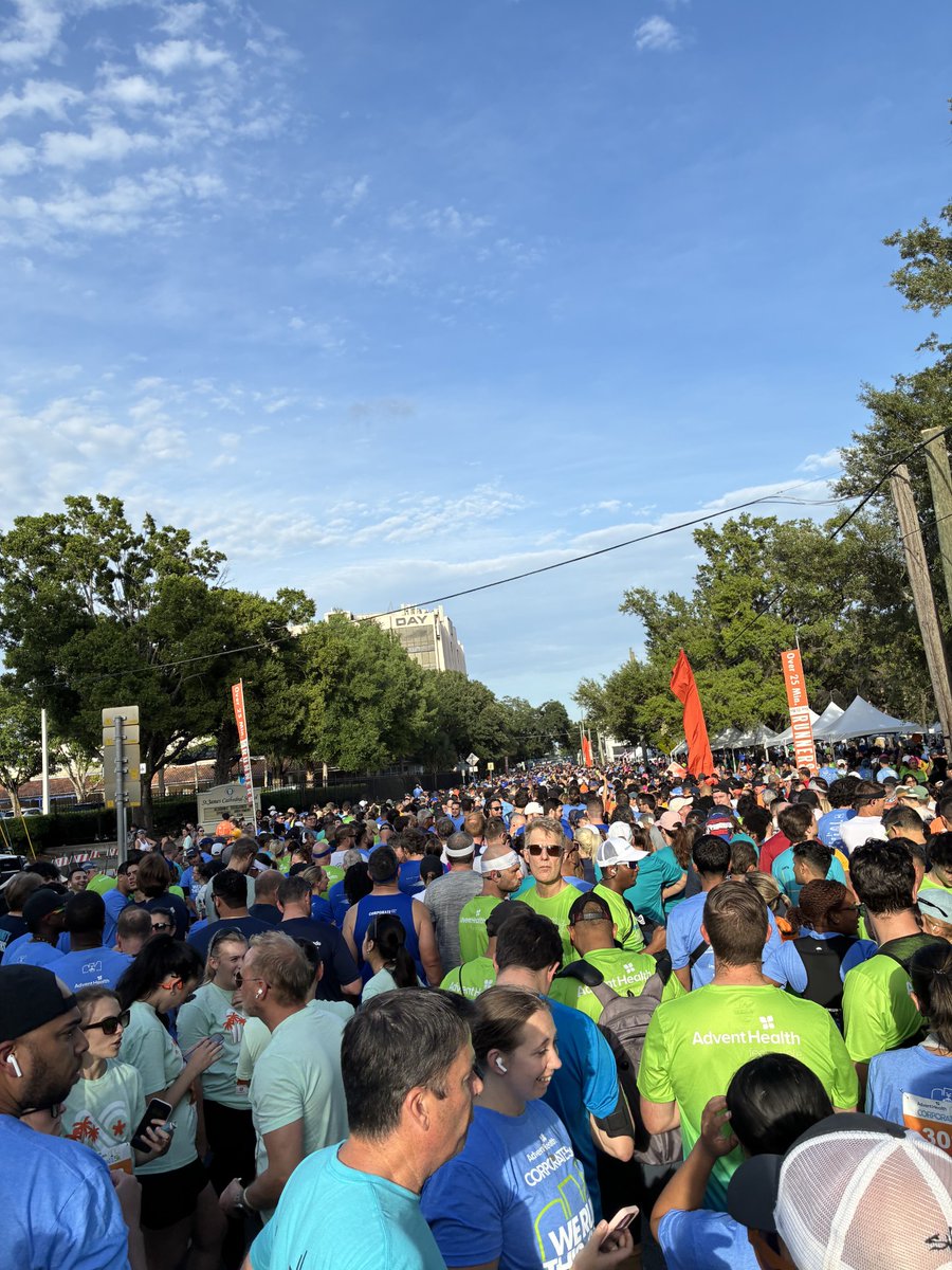 MyFDOT_CFL's tweet photo. Shoutout to the FDOT District Five Team who participated in the AdventHealth Corporate 5K at Lake Eola in Orlando! They joined over 13,000 runners and walkers in this friendly race, and the #TargetZero team also talked with participants, offering safety tips and resources for the road.