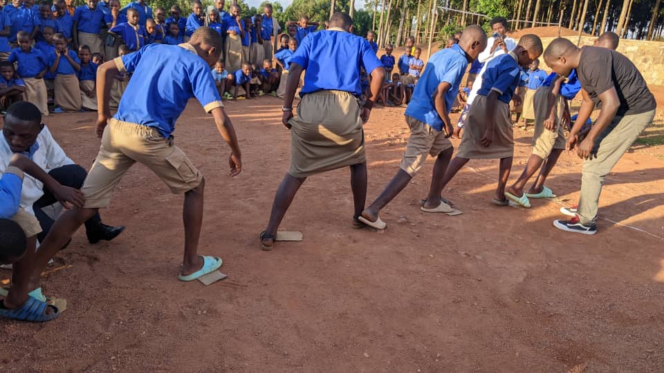 Teacher Samuel tweet media