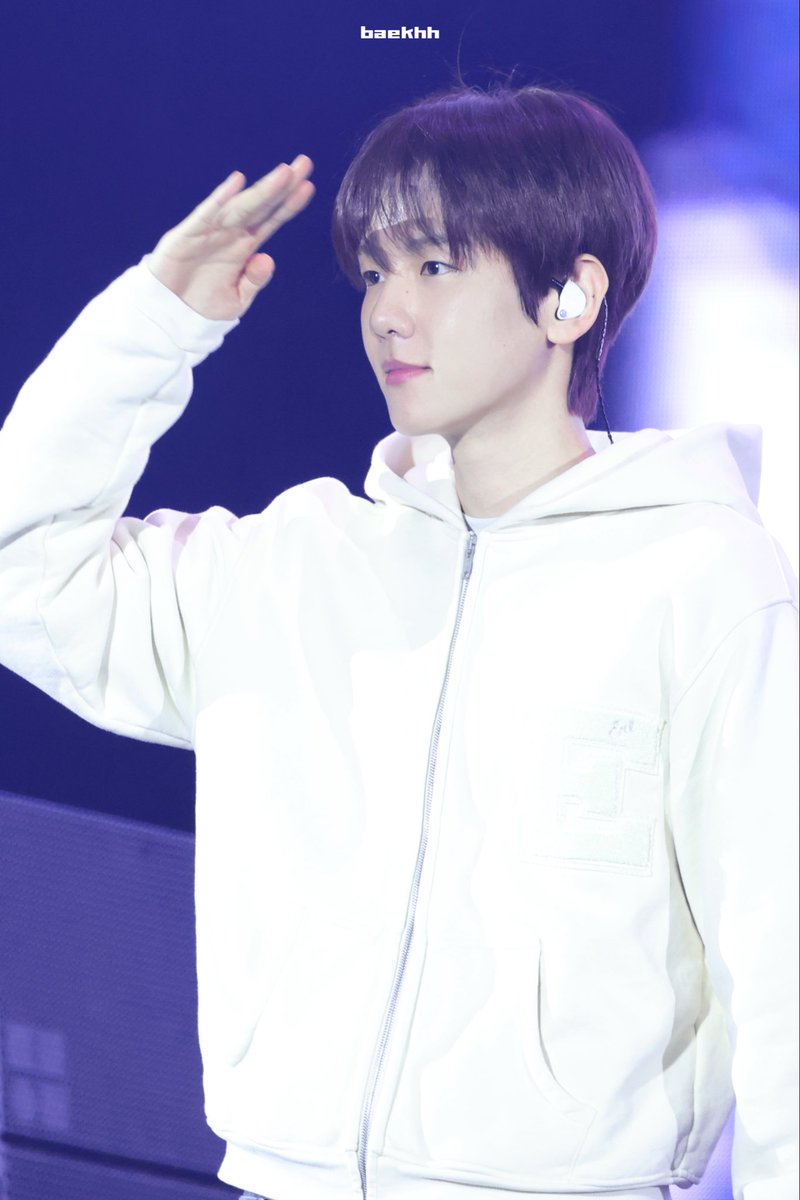 baekhh_56's tweet photo. ···☆許願の日★···
     𝗕𝗔𝗘𝗞𝗛𝗬𝗨𝗡
🎀²⁰²⁶/₀₅.₀₆ᵕ̈🎀

#큥_생일기록중
#HAPPYBAEKHYUNDAY
#해피큥데이 https://t.co/4sI1cdiyBy