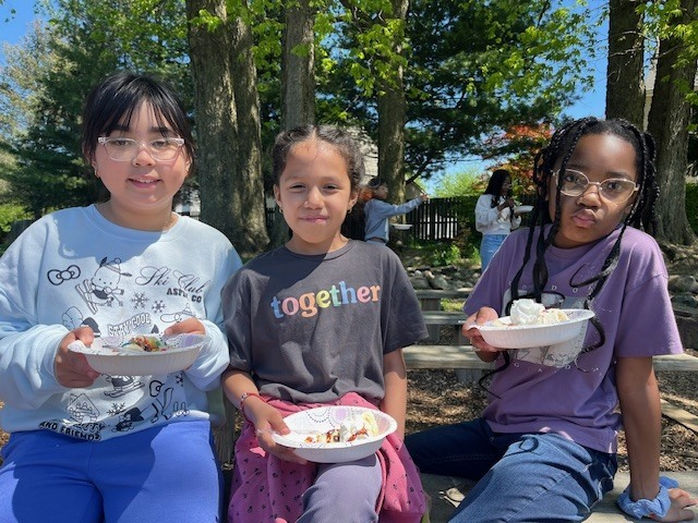ColeManorES's tweet photo. Our Cole Manor 3rd grade leaders worked incredibly hard on their PSSAs. Their hard work paid off; everyone enjoyed an ice cream party on Friday, May 1st. Congratulations! https://t.co/4KTIY0rdhk
