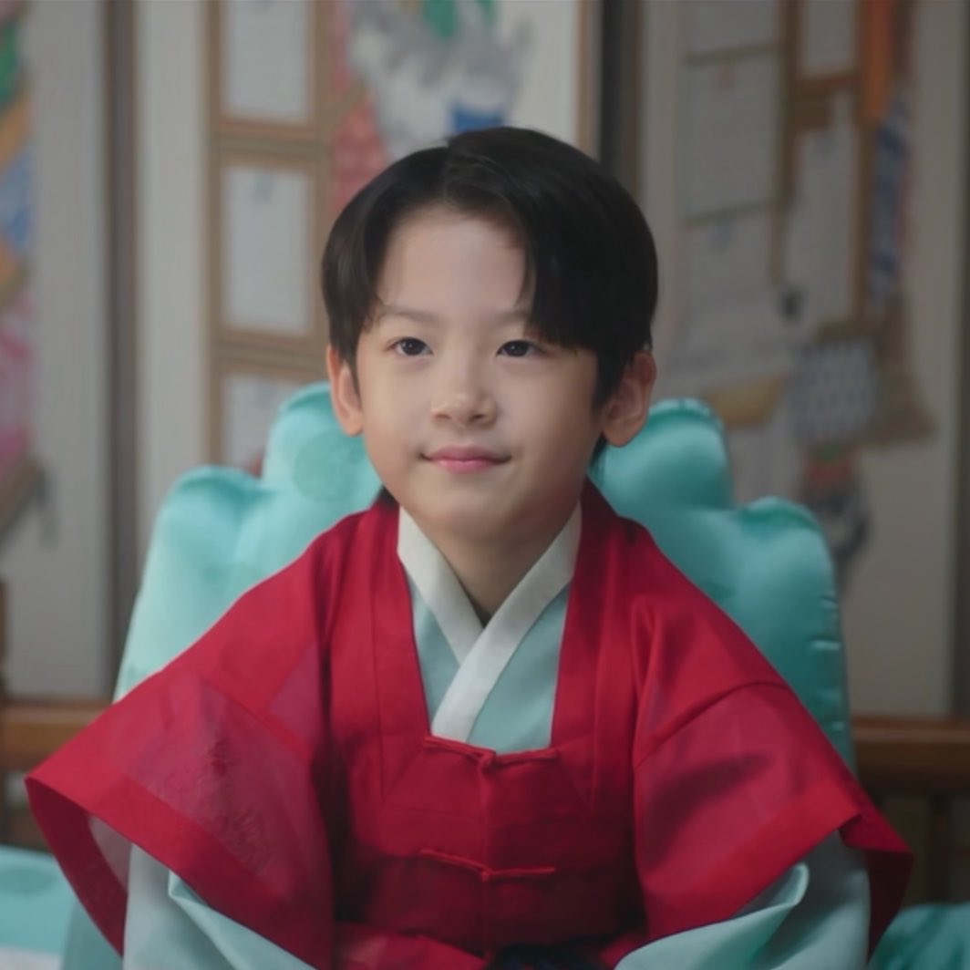 Yangjungwon07's tweet photo. He looks so much like Lee Heeseung🥹 Kim Eun-ho from Perfect Crown, everyone!! https://t.co/J6A87lQ6t9