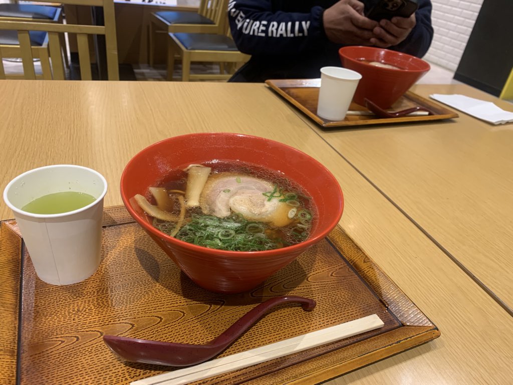 シン tweet media