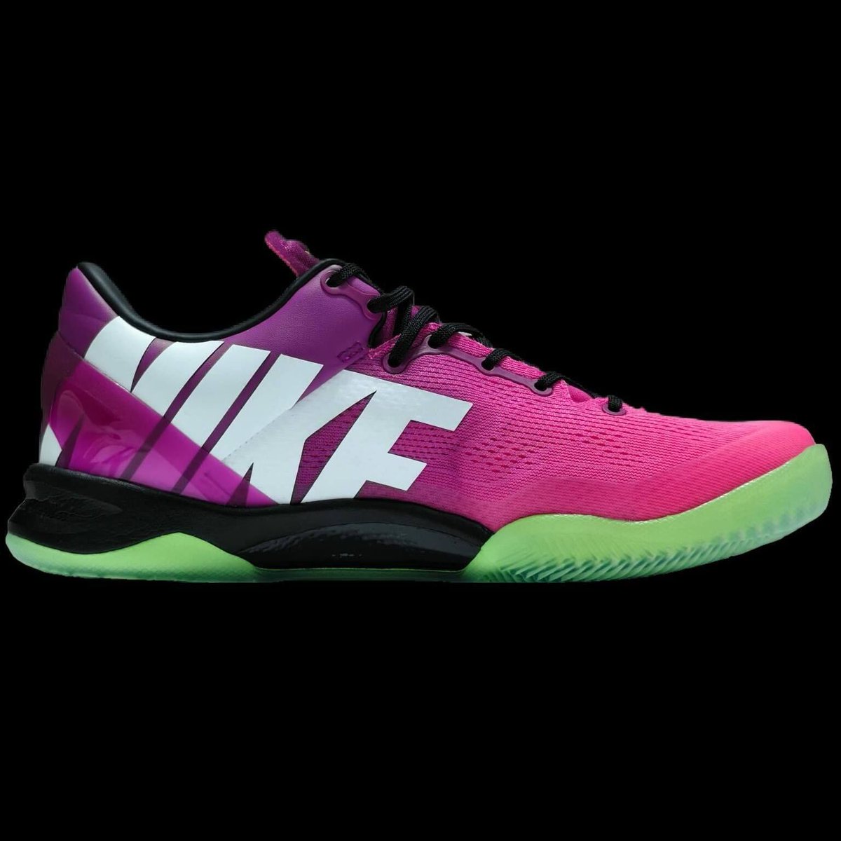 KicksFinder tweet media