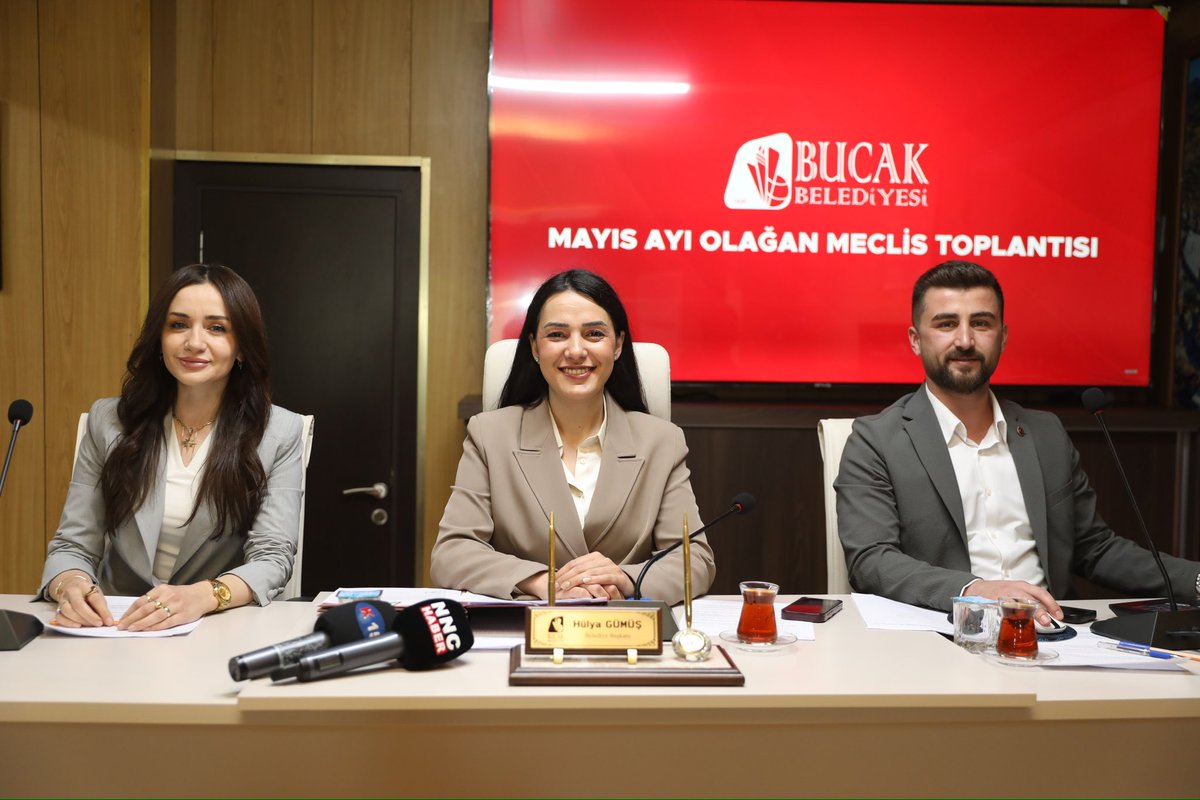 hulyagms_'s tweet photo. Aylık olağan meclis toplantımızı gerçekleştirdik. Toplantıda, belediyemizin güncel projeleri, vatandaşlarımızın talepleri ve gelecek planlamaları ele alındı. Meclis üyelerimizin değerli katkıları ve önerileri ile şehrimiz için önemli kararlar alındı. İlçemiz için hayırlı olsun. https://t.co/VurRvDA3w0