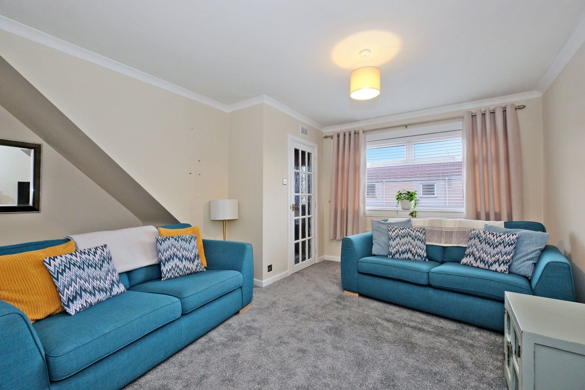 PeterkinsNews's tweet image. 🔑 26 Auchmill Terrace, Bucksburn, Aberdeen AB21 9LF 💷 *PRICE REDUCTION* Offers over £130,000 (£10K Below HRV) 🏠 Spacious Two Bed End-Terraced Dwellinghouse
 
More info: peterkins.com/property/26-au… 

To view:
📱 01224 428100
💻 propcen@peterkins.com

#Aberdeen #Bucksburn #ForSale