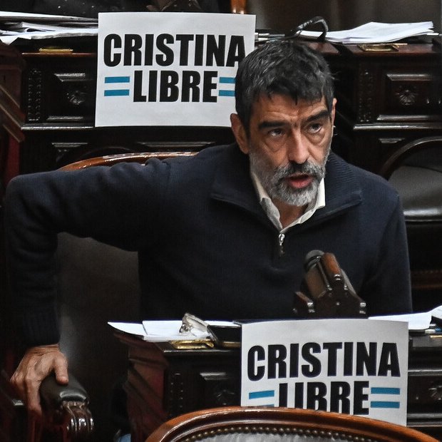 Clarín tweet media
