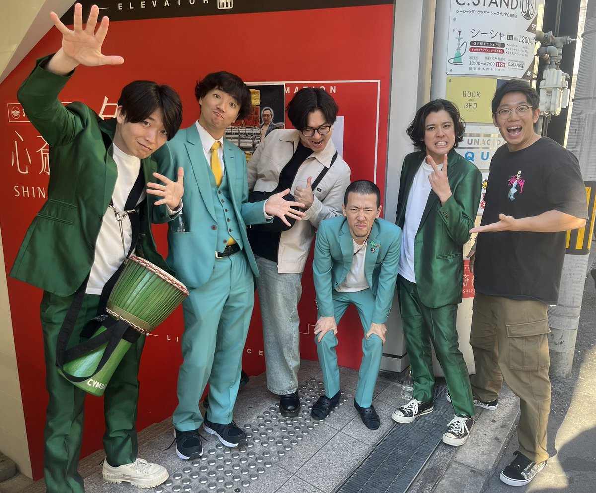 haneuma_ysmt's tweet photo. シンバルモン���ーとハスキーポーズとヒナタが、単独のコーナーで使う用のVで100人に街頭インタビューしてくれました！
本間にありがとう🙏
どんな撮影やったか、どんな結果かは僕も当日まで知らないのでめちゃくちゃ楽しみ！
えらい盛り上がりやったみたいで！
是非単独来て下さい！！連絡待ってます！ https://t.co/SeiVolULd2