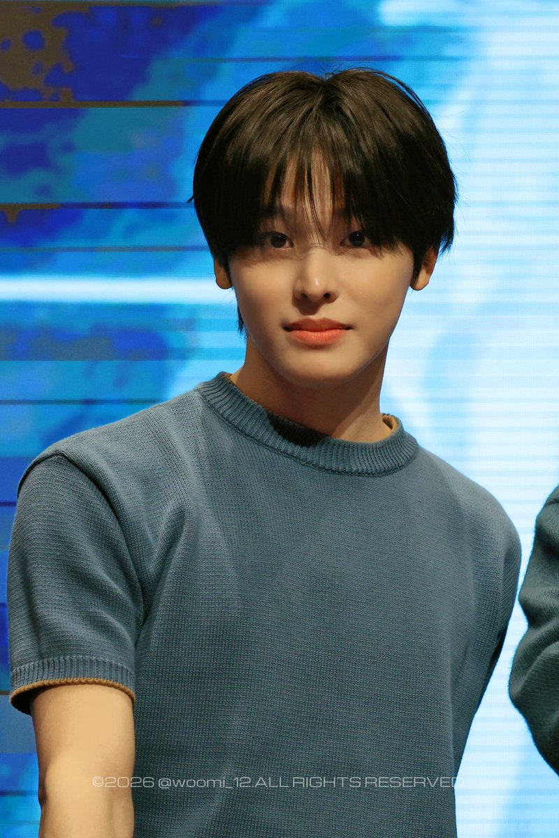 우미 tweet media