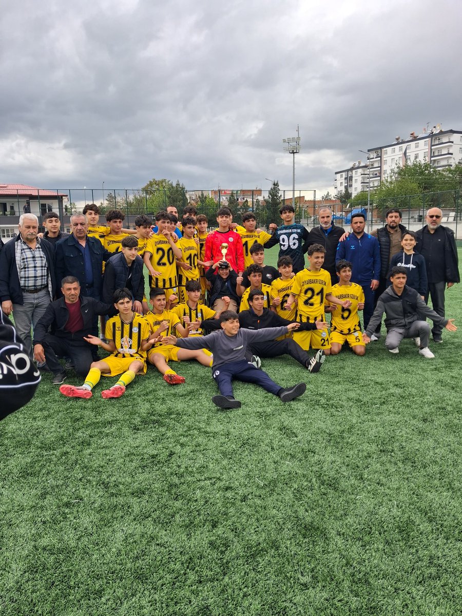 FİKRİ KARAVİL tweet media