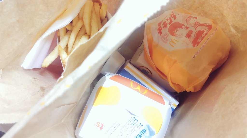 elly_lepus's tweet photo. むーってなる事が多々あったのでマァーッく。でも普段の盛り食いよりは控えめ😌 https://t.co/k5Vb016xUT