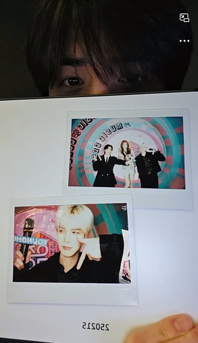 awwww mucore made him a photobook of all his selfies from being an mc 🥹

he says he really wanted to do it for a very long time 🥺

#YOUNGHOON #영훈