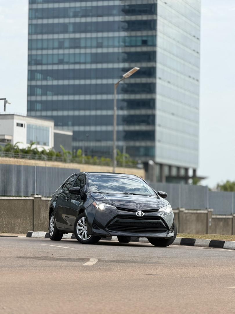 CarGeek_NG's tweet photo. 🤳 TOYOTA COROLLA LE
◐➖➖. ➖➖➖. ➖➖◐
◐ Model: 2017
◐ Price💥: ₦16M ..negotiable 
◐ Location: Abuja 🇳🇬 🌎
◐ Duty: Fully Paid
◐ Status: Foreign Used 

◐ 🇳🇬Nationwide Delivery. https://t.co/obOyCrmUJa