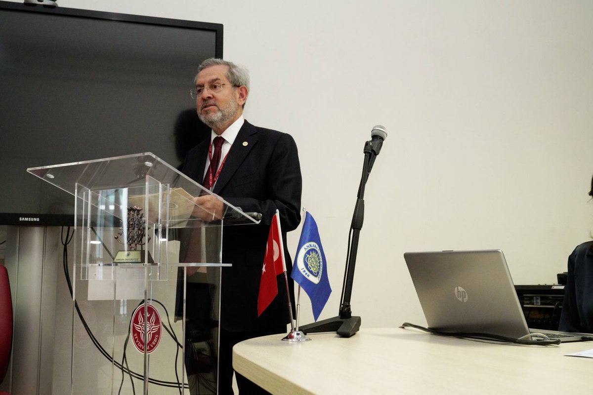 necdetunuvar's tweet photo. Sapienza University ile TÖMER [@AnkaraUnivTOMER] arasında iş birliği protokolüne imza attık.
Protokolün hayırlı olmasını diliyor, katkı sunanlara teşekkür ediyoruz. https://t.co/ajUmq1CI93