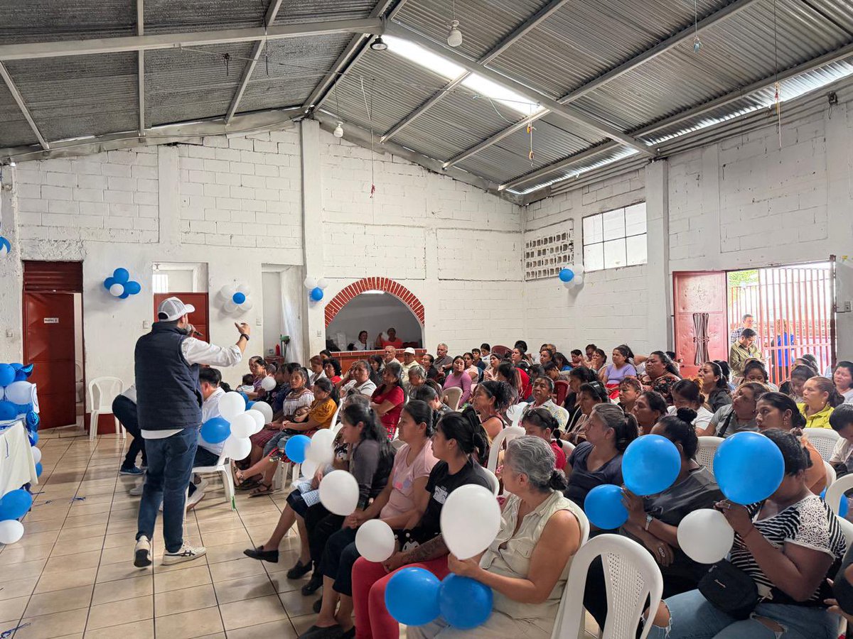 RamonHernande23's tweet photo. CABAL lleva jornada de afiliación 
a la Colonia Bethania, zona 7 capital 

El Partido Político CABAL del área metropolitana realizó una jornada de afiliación en la Colonia Bethania en la zona 7 de la. Ciudad capital. 

Está jornada se realizó bajo la coordinación y liderazgo de José Araneda, coordinador metropolitano del partido. 

Araneda recalcó la importancia de hacer estructura y organización proponiendo al partido CABAL como la mejor opción en la ciudad de Guatemala.
#PartidoCabal #AreaMetropolitana #Afiliate