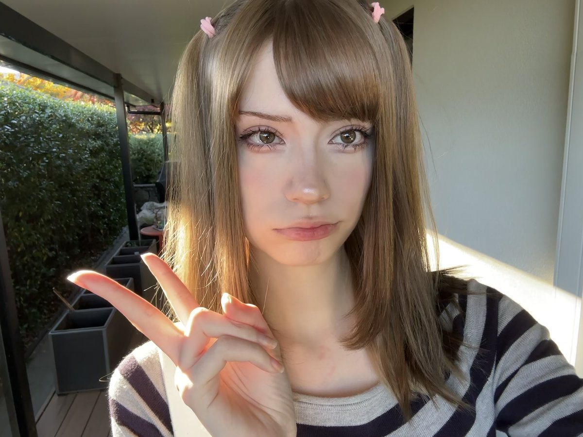 cwareyy's tweet photo. default pose https://t.co/xZtXcinyUA