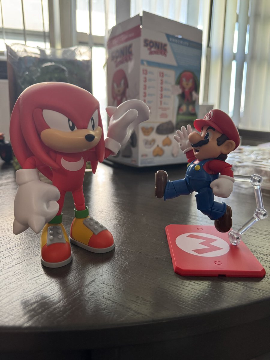 Mania4lyfe tweet media