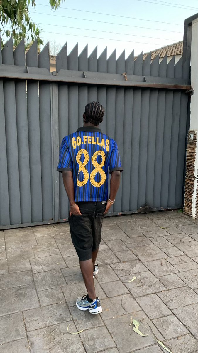 ywenodeybee's tweet photo. Did a thang with the new Nova 88 jersey by @FafaKittoe https://t.co/x1YoEdA6TK