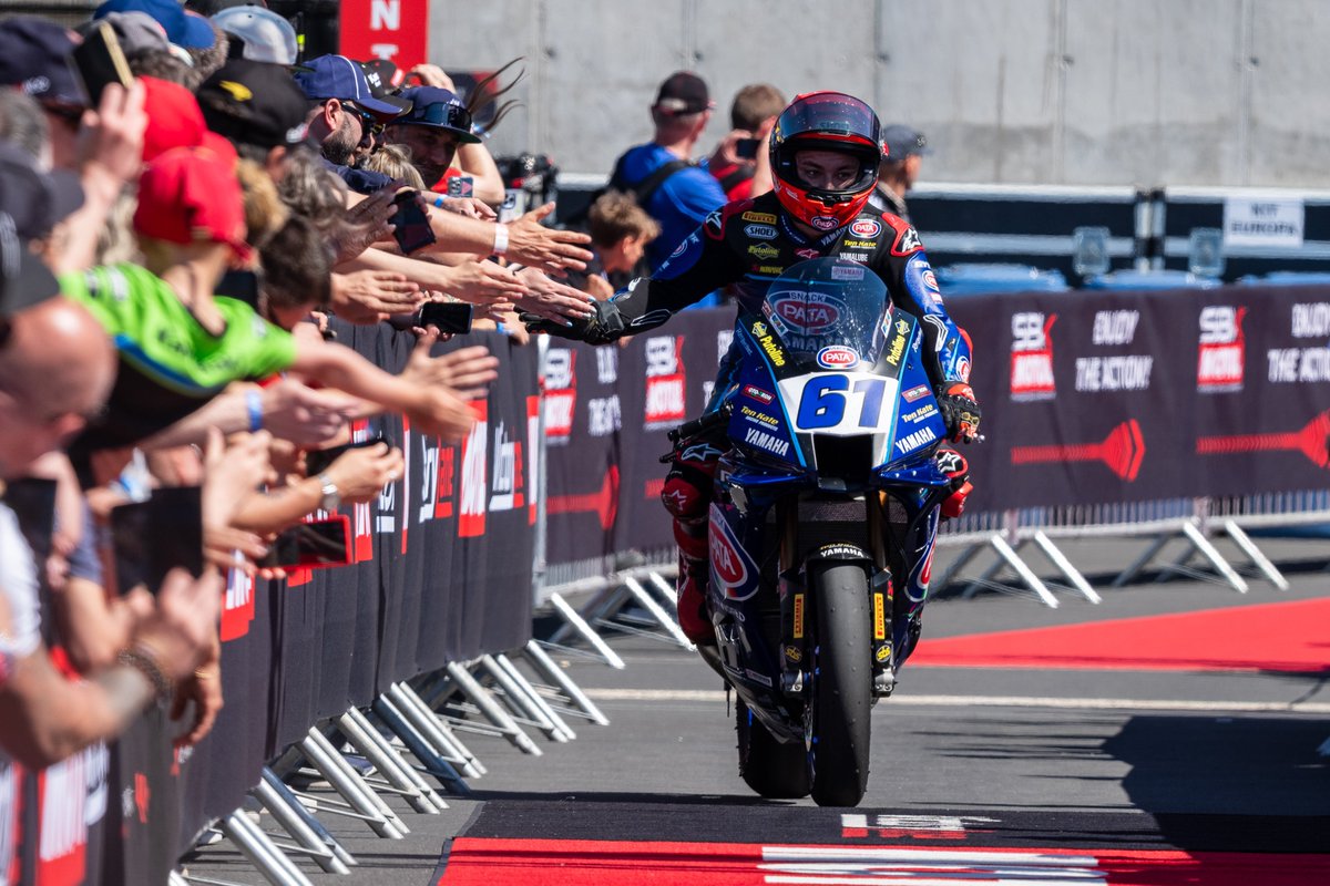 Pata Yamaha Ten Kate Racing tweet media