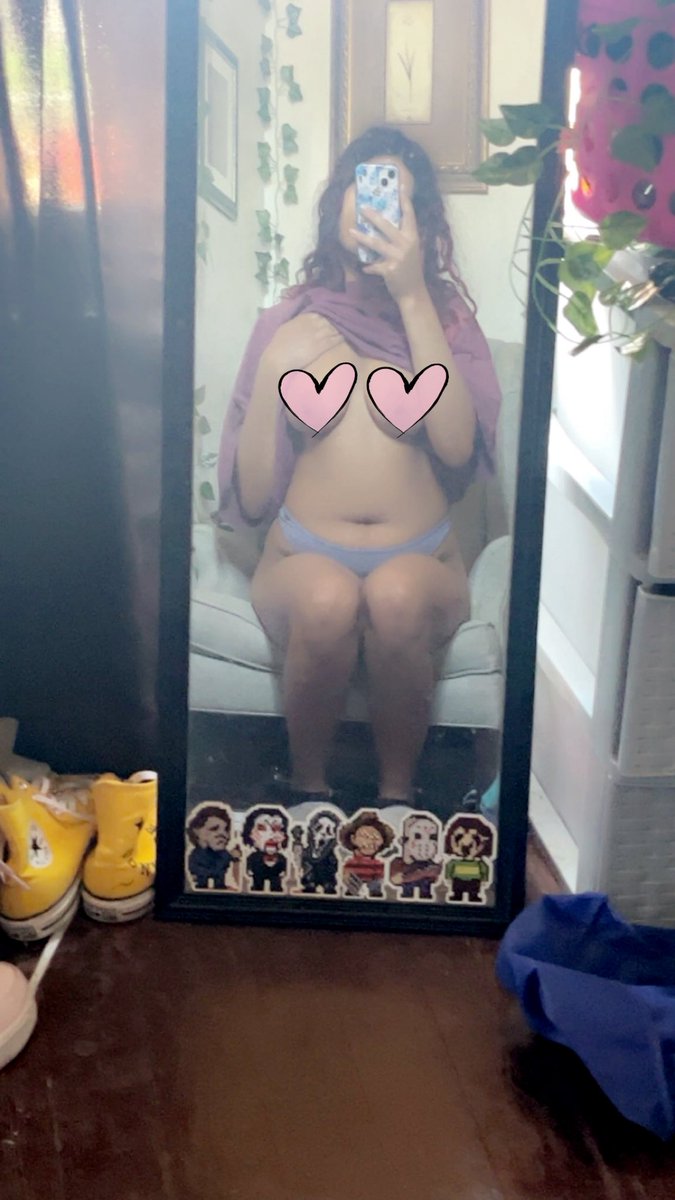 AdoreAzaylea's tweet photo. intro to my nsfwtwt 😁 
-22, f <3
-switch 
-soft &amp; hard kinks
-dms are open <3 (beware, i obsess fast) 
-MDNI!!!
-always horny 😁
-selling (but i won’t push it onto you)

#nsfw #nsfwtwt #switch #submissive #dominant #dommymommy #kink #fetish #cnc #somno #hardkink #alt https://t.co/4mAN9jMo5J