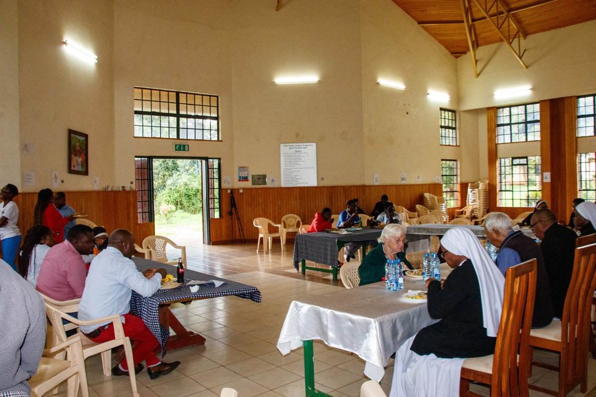 COGRINyumbanike's tweet image. We welcomed our new management team to Nyumbani Children’s Home with a Mass and luncheon last Friday. Led by General Manager Sr. Doris Mulongo, the team is committed to strengthening Nyumbani’s sustainability through revitalised income-generating activities.
 #Nyumbani #Leaders