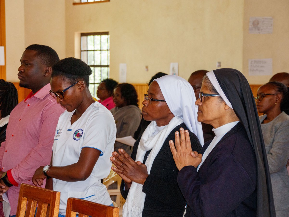 COGRINyumbanike's tweet image. We welcomed our new management team to Nyumbani Children’s Home with a Mass and luncheon last Friday. Led by General Manager Sr. Doris Mulongo, the team is committed to strengthening Nyumbani’s sustainability through revitalised income-generating activities.
 #Nyumbani #Leaders