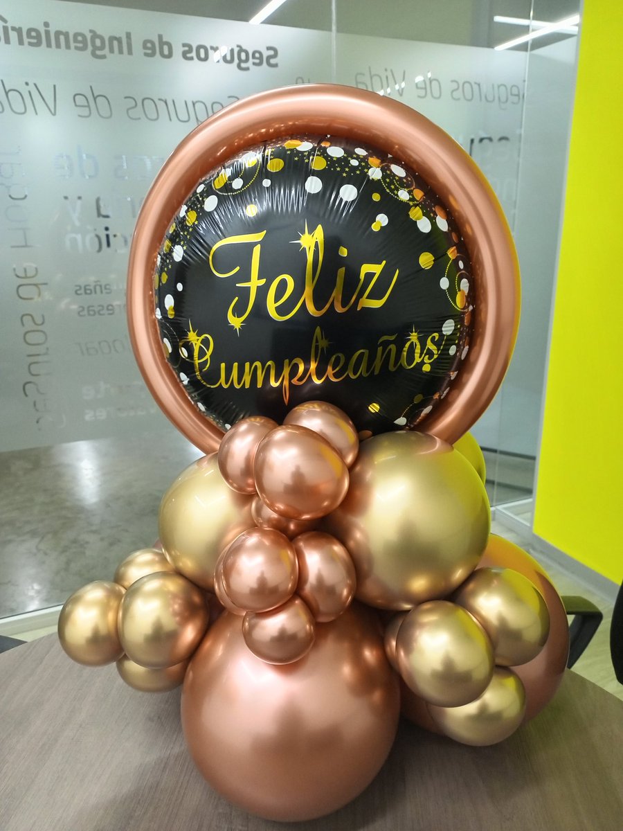 decoglovers's tweet photo. Cumpleaños Feliz 🎁🎂🎉 #Decoglovers 🎈#BouquetDeMesa #Decoracion #Globos #CaliCo #Sempertex https://t.co/31oPB2uPfi