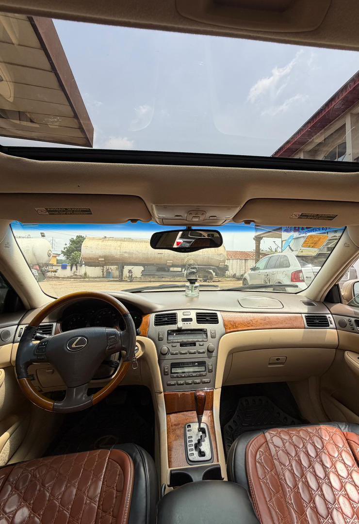 motventures's tweet photo. Bring 6.5 and it’s yours ! Clean pass Davido and Asake teeth https://t.co/yZ3lAw2nNl